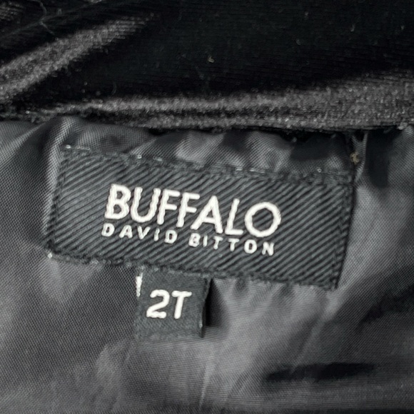 Buffalo by David Bitton Black Quilted Velvet‎ Puffer Style Zip Front Vest - Picture 7 of 9